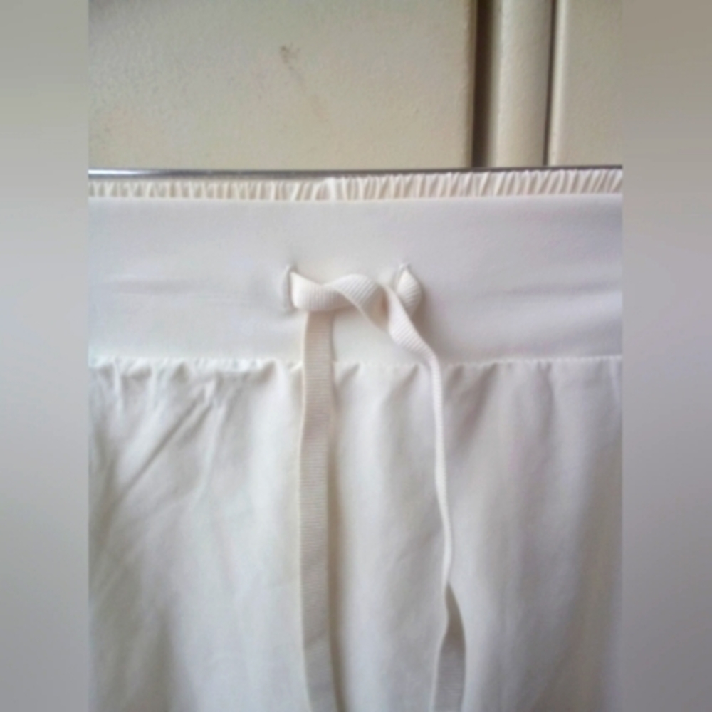 2/$20 White athletic skort short Drawstring Waist Rounded Hem Pockets LARGE - Picture 6 of 13